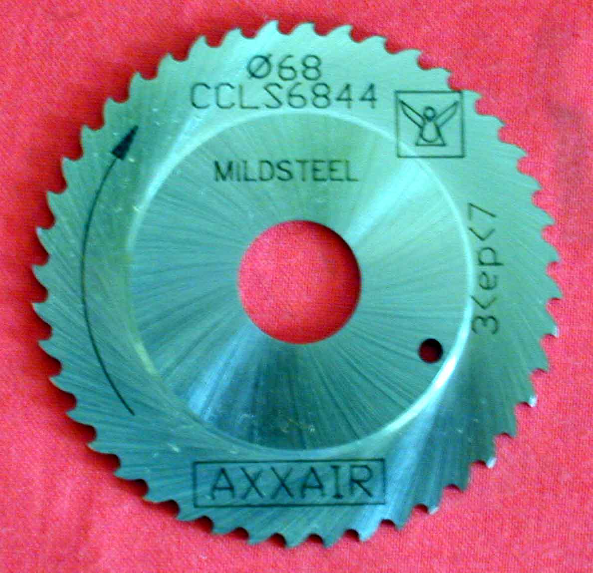 LS6844M.jpg