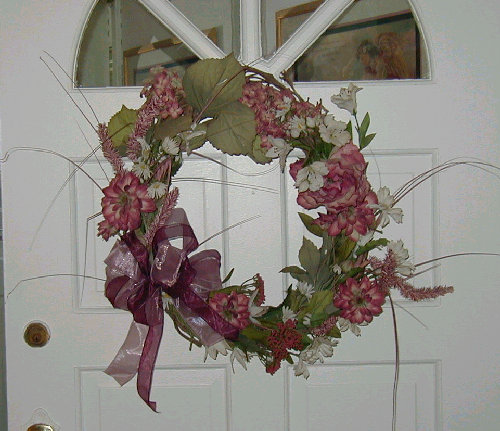 silk flowers, silk, floral arrangements, wall hangings, baskets, interior decorations, flowers, custom made, hand made, wreaths, swags, water cans, tea cups, collectibles, interior decoraters, artifical plants, artifical flowers, fake plants, fake flowers