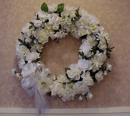 silk flowers, silk, floral arrangements, wall hangings, baskets, interior decorations, flowers, custom made, hand made, wreaths, swags, water cans, tea cups, collectibles, interior decoraters, artifical plants, artifical flowers, fake plants, fake flowers