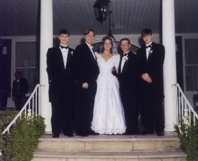 Wedding2.jpg (16454 bytes)