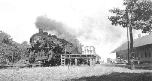 Train 7 at Norwood