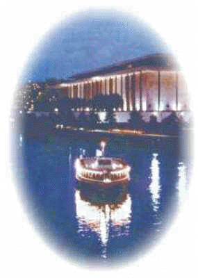 Dandy in front of the Kennedy Center