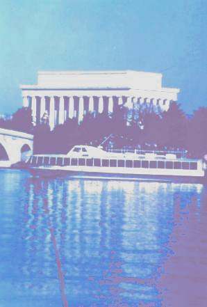 Dandy in front of the Lincoln Memorial